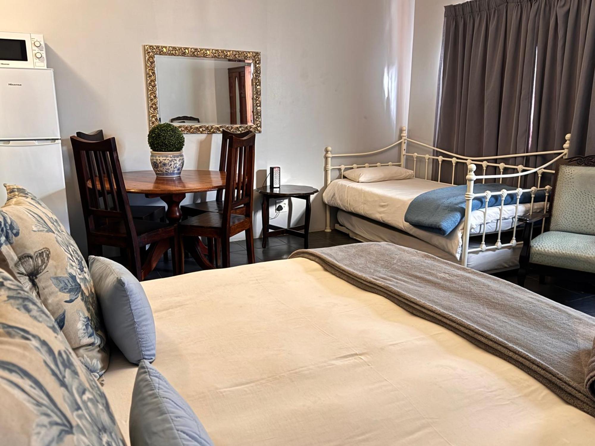 The Palms Venue & Accommodation Cradock Dış mekan fotoğraf